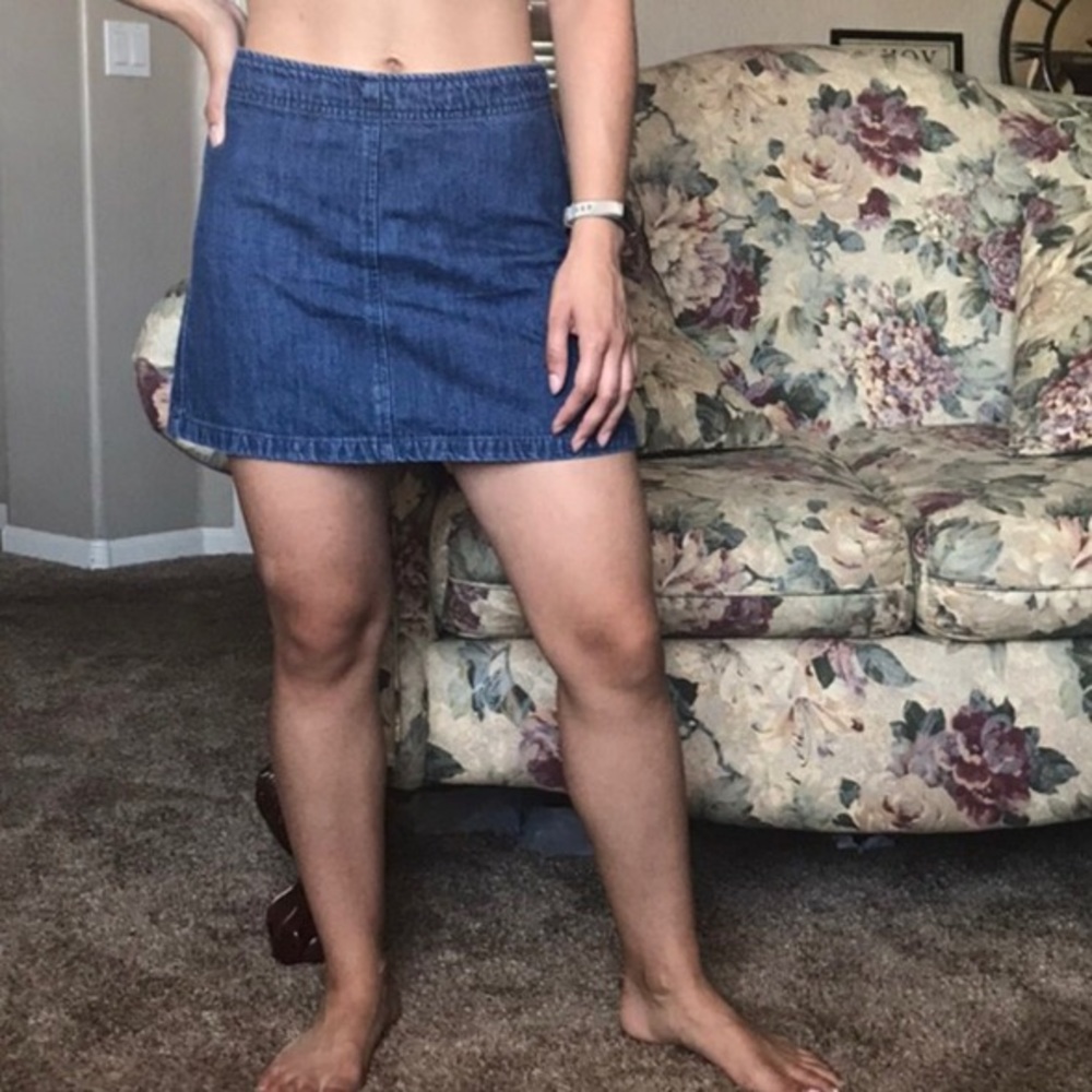 Brandy Melville denim skirt ❤️